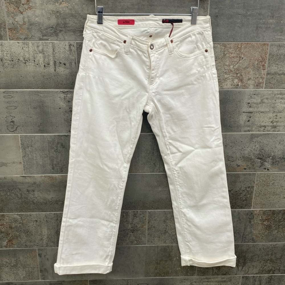 AG The Kiss. White cropped jeans, rolled hem.